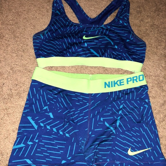 Nike Pants - Nike Pro set!! Sports bra & spandex!